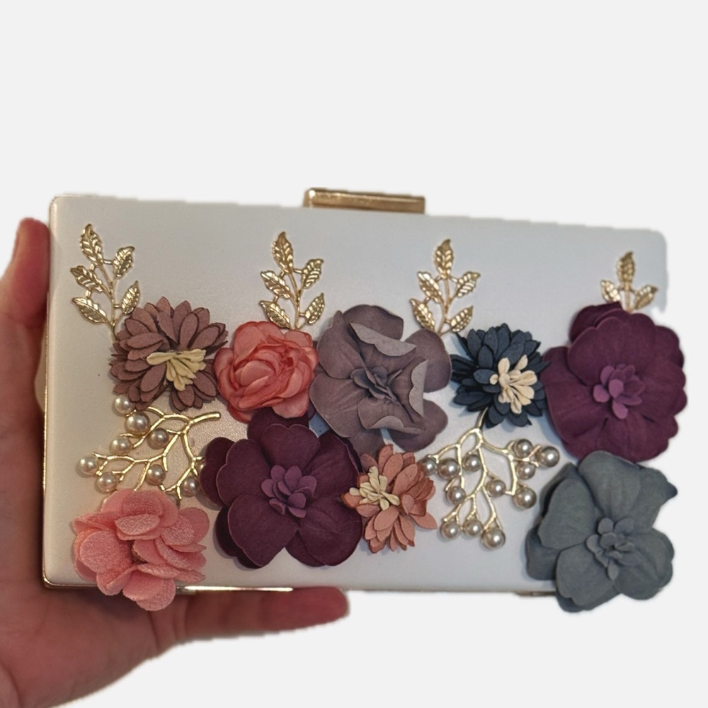 Verano Hill Chic Floral Embellished Clutch